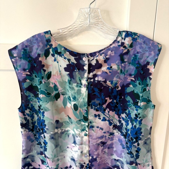 NWT Talbots Women's Purple Watercolor Sleeveless Blouse in Size 10 - Picture 7 of 9